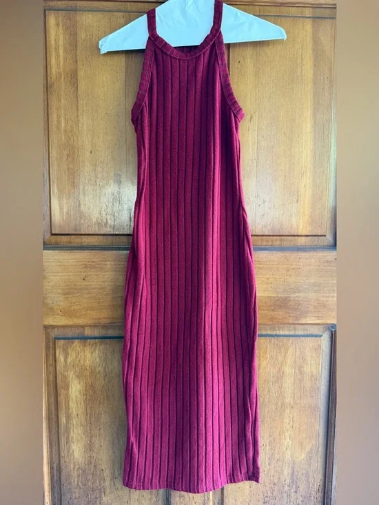 Sleeveless Ribbed Maxi Dress in Burgundy - Unbranded - Picture 3 of 3